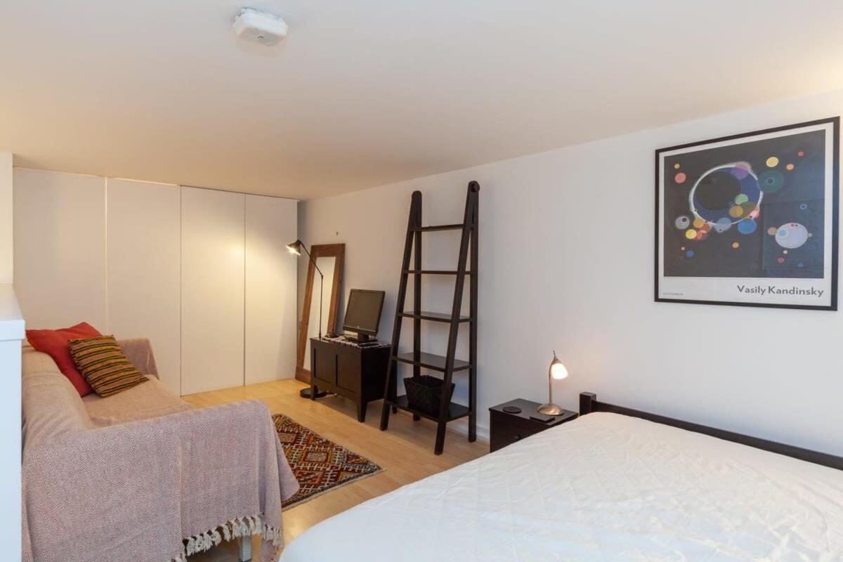 Charming 1 Bedroom Apartment In Old School House Londres Exterior foto