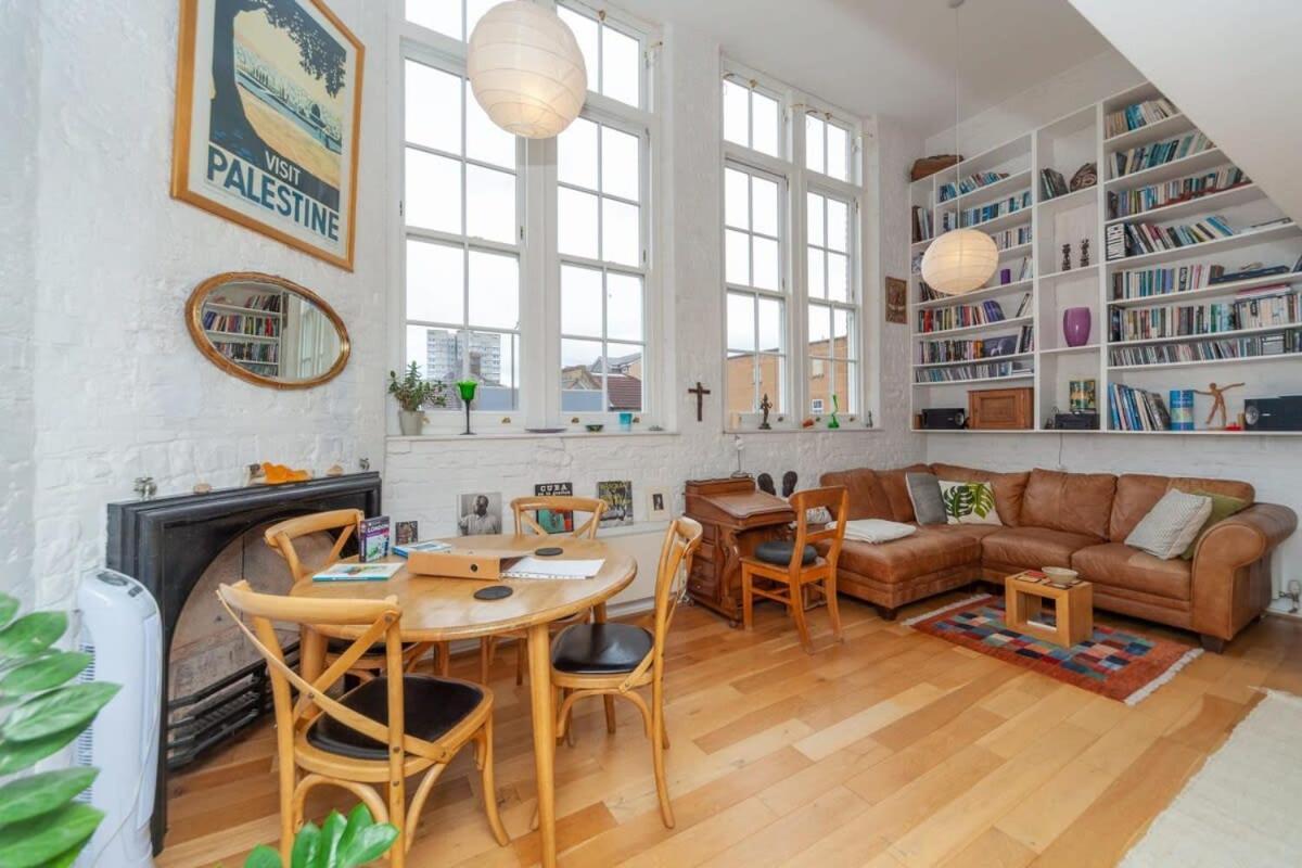 Charming 1 Bedroom Apartment In Old School House Londres Exterior foto